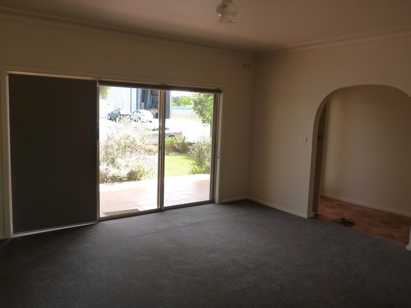 924 Calimo Street, North Albury NSW 2640