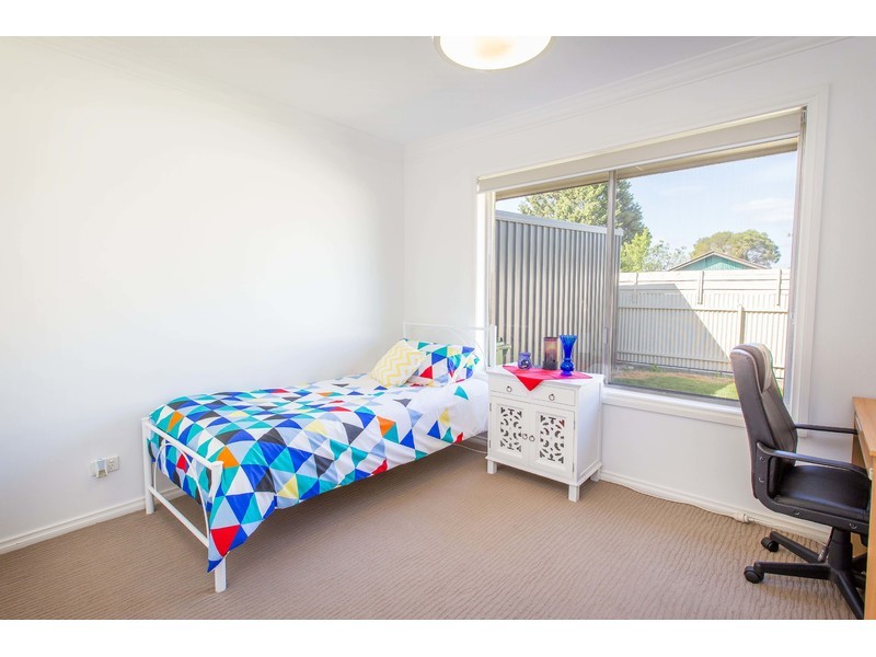 587 Osborne Street, Lavington NSW 2641