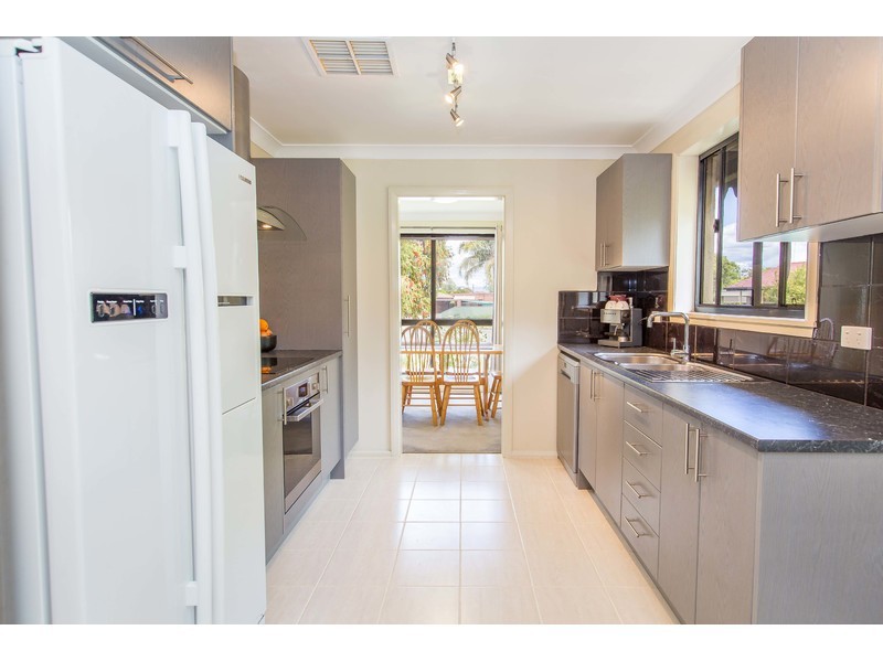 414 Kunama Court, Lavington NSW 2641