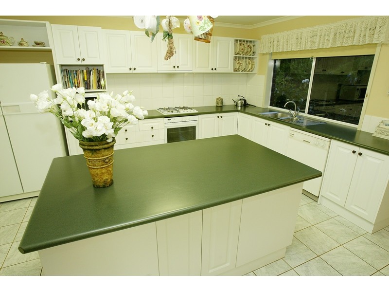 3 The Pines, Thurgoona NSW 2640