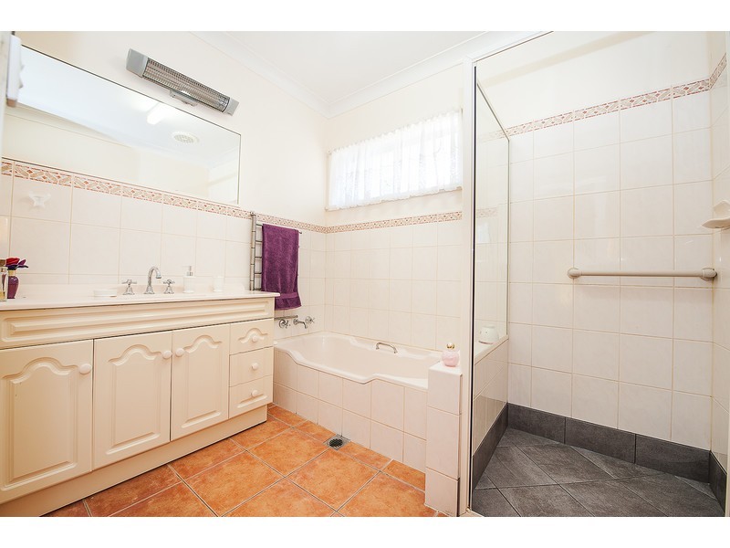 583 Cattlin Avenue, North Albury NSW 2640