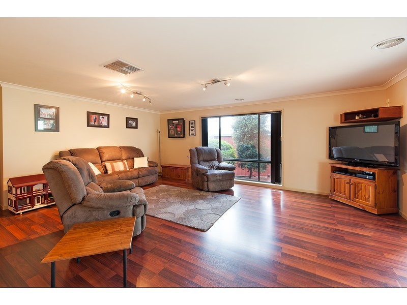 52 Winnell Court, Thurgoona NSW 2640