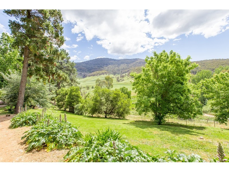 330 Simpson Road, Kergunyah VIC 3691