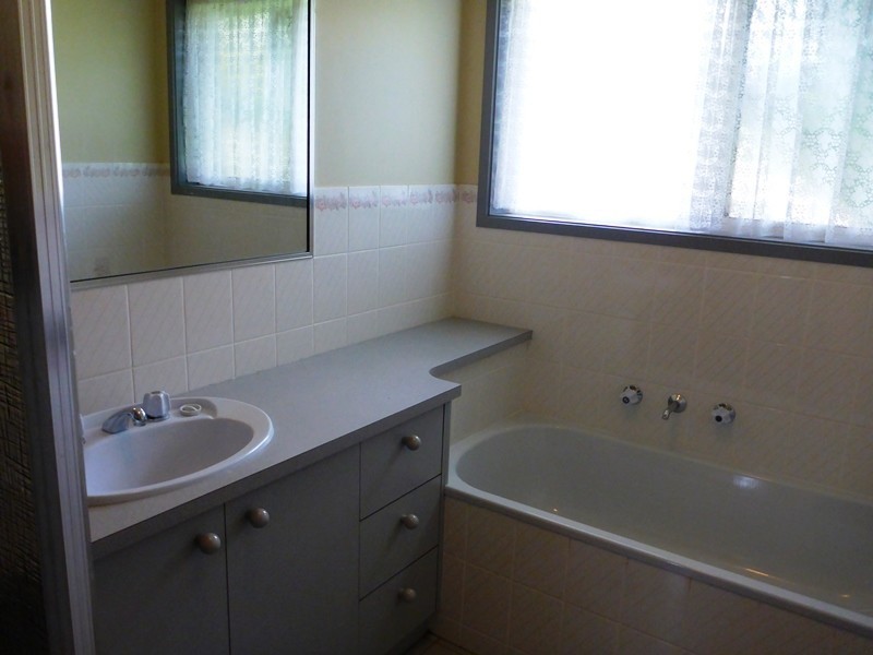 68 Mountford Crescent, East Albury NSW 2640