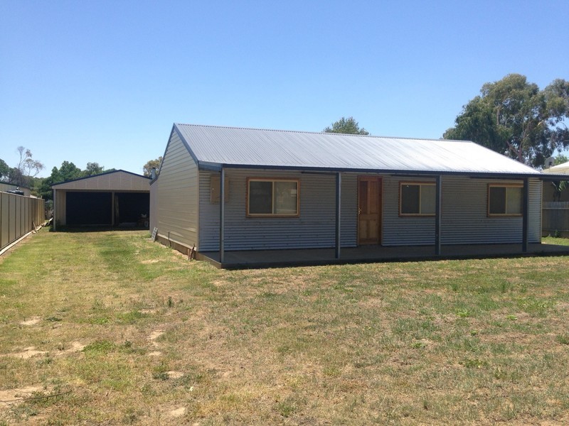 20 Victoria Street, Walla Walla NSW 2659