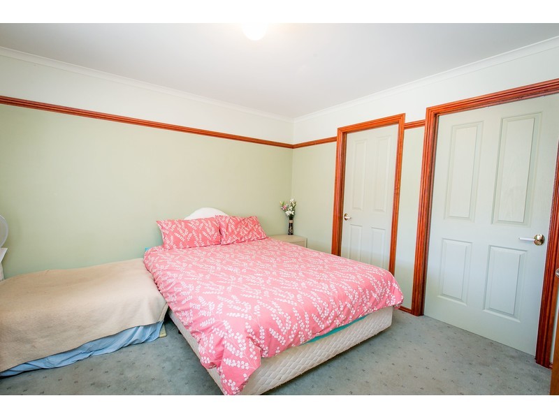 2/15 Wattle Way, West Albury NSW 2640