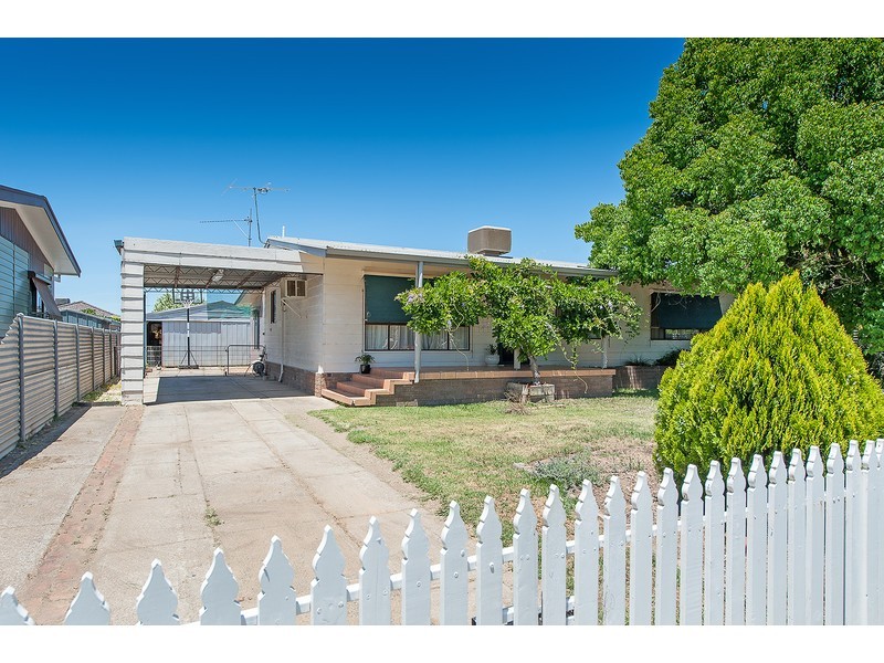 22 Commercial Street, Walla Walla NSW 2659