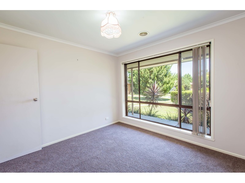 21 Lacebark Court, Thurgoona NSW 2640