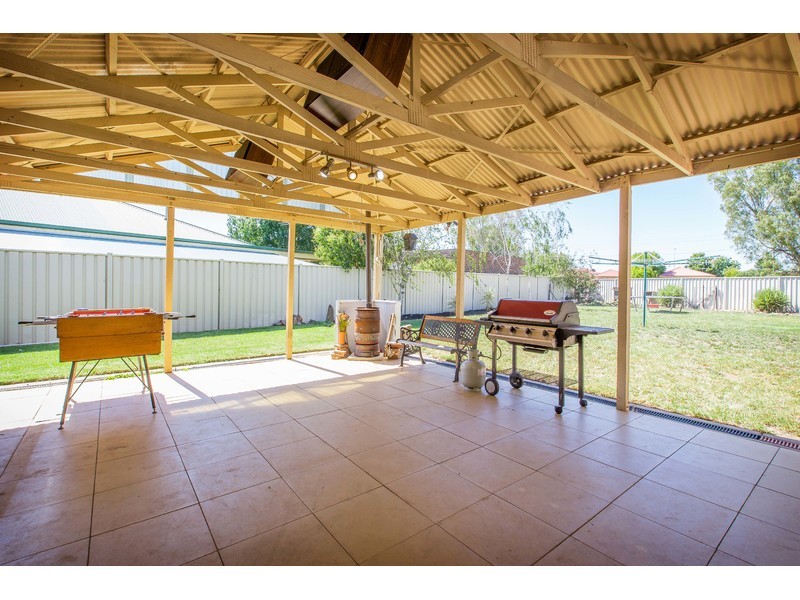 10 Irene Court, North Albury NSW 2640