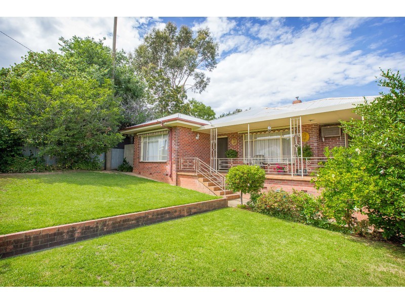 251 Mount Street, East Albury NSW 2640