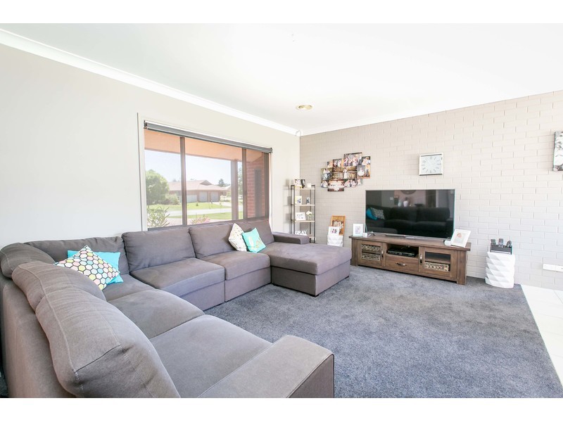 9 Wright Street, Glenroy NSW 2640