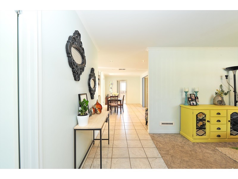 25 Almurta Court, Springdale Heights NSW 2641