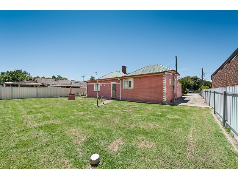 485 Kotthoff Street, Lavington NSW 2641