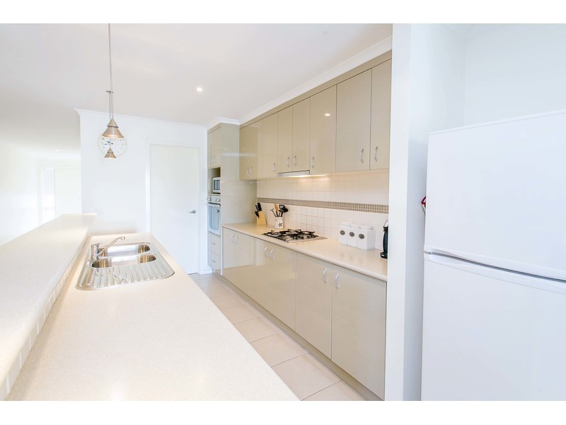 15 Scarborough Drive, Wodonga VIC 3690
