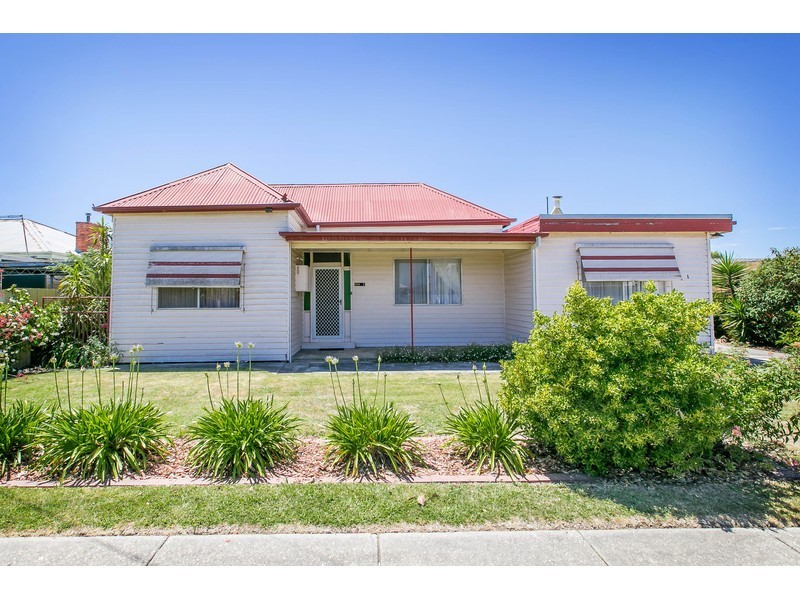 1/2 Chenery Street, Wodonga VIC 3690
