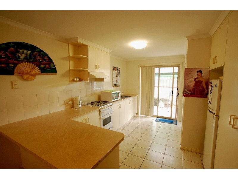 4/472 Breen Street, Lavington NSW 2641