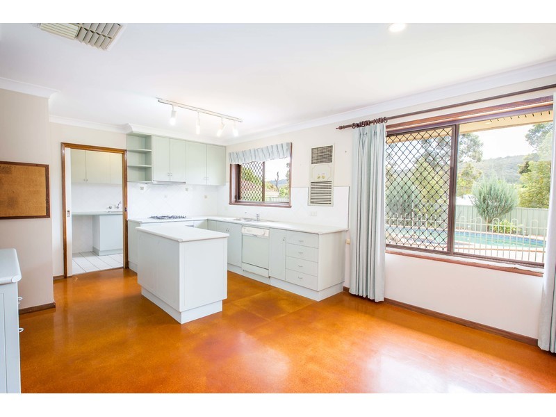 10 Northern View Drive, West Albury NSW 2640