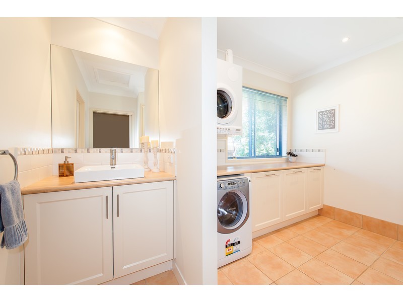 10 Paton Close, Thurgoona NSW 2640