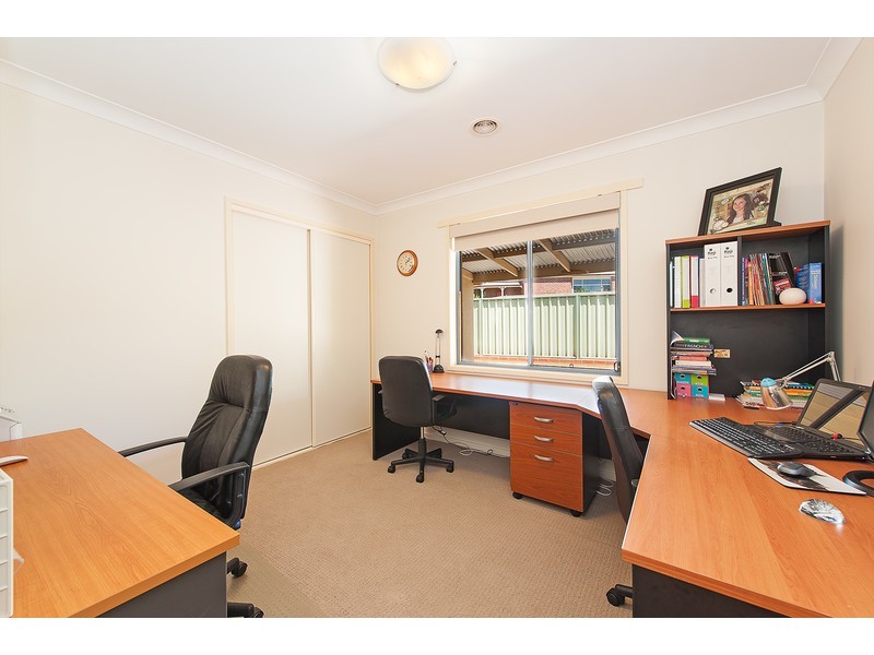 10 Paton Close, Thurgoona NSW 2640