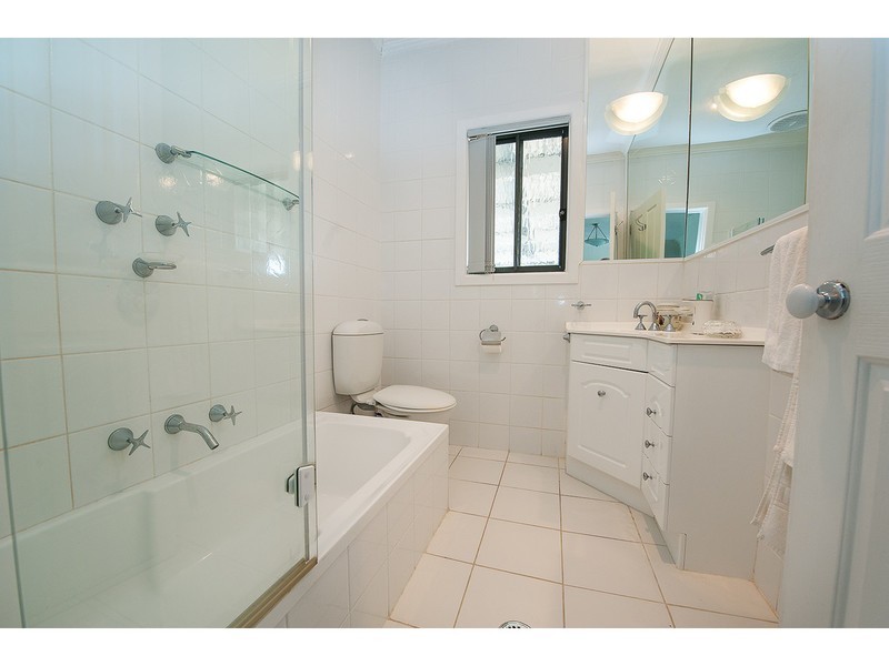 1/441 McDonald Road, Lavington NSW 2641