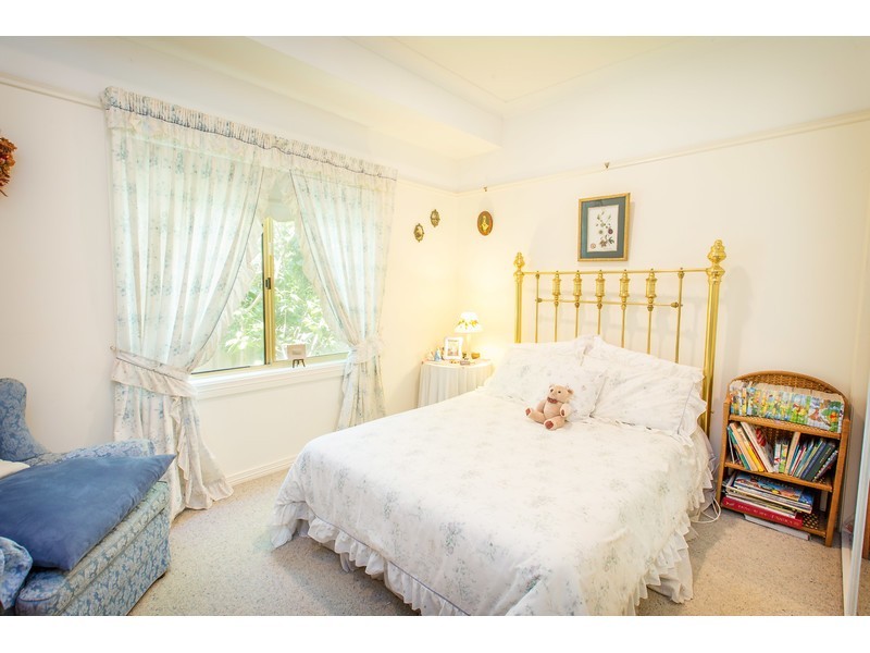 9 Hampton Court, East Albury NSW 2640