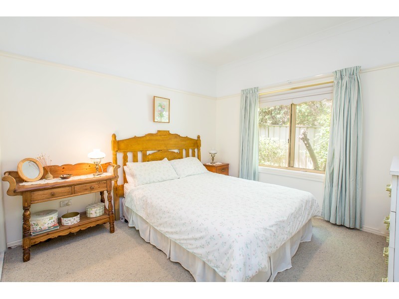 9 Hampton Court, East Albury NSW 2640