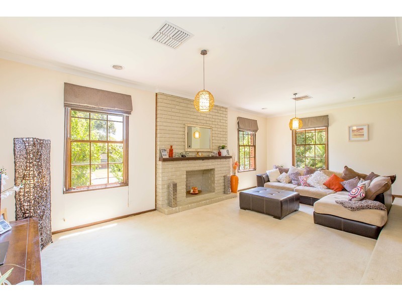 538 Spurrway Drive, West Albury NSW 2640