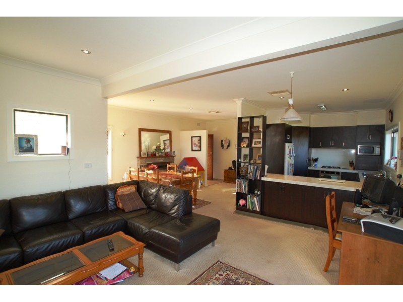 213 Mount Street, East Albury NSW 2640