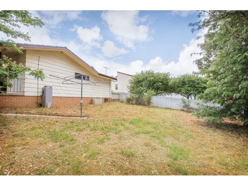 10 Myrtle Street, West Albury NSW 2640