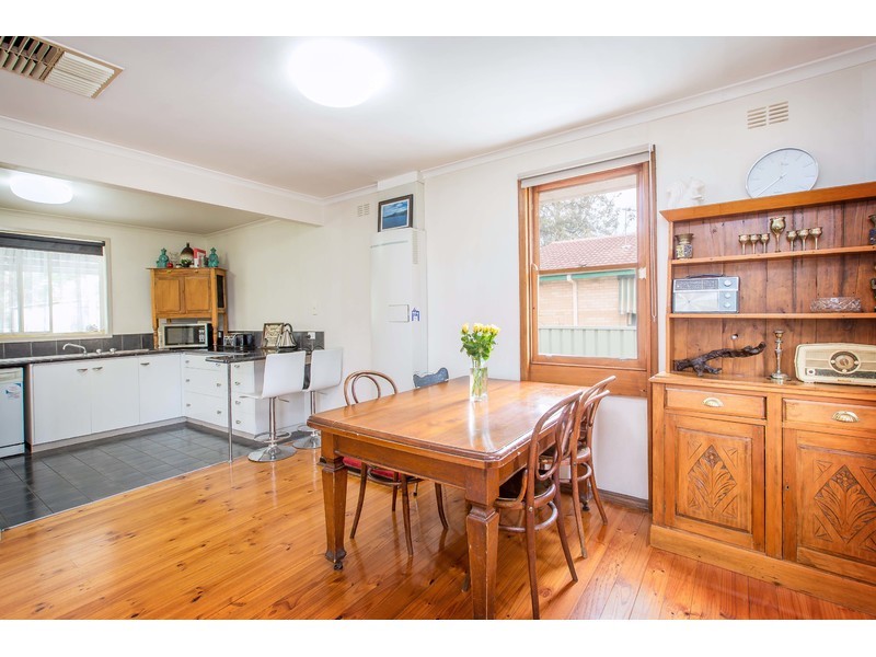 1060 Calimo Street, North Albury NSW 2640