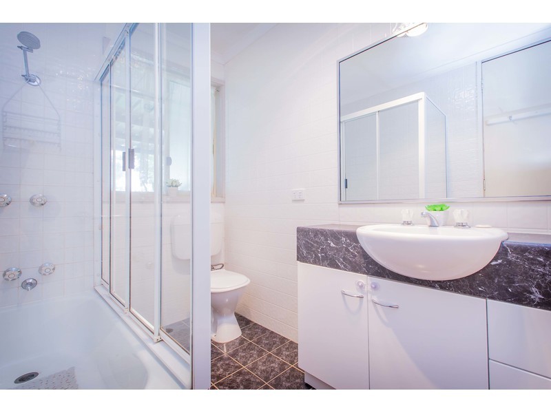 1060 Calimo Street, North Albury NSW 2640