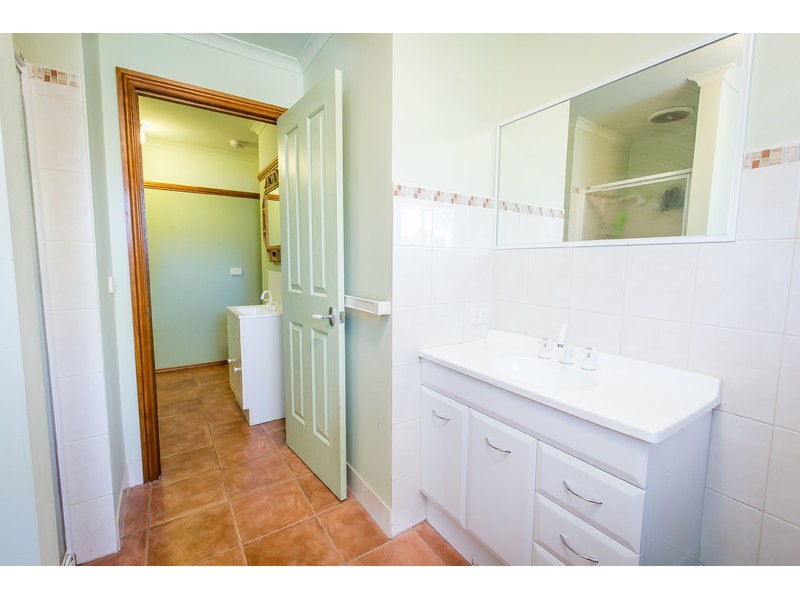 2/15 Wattle Way, West Albury NSW 2640