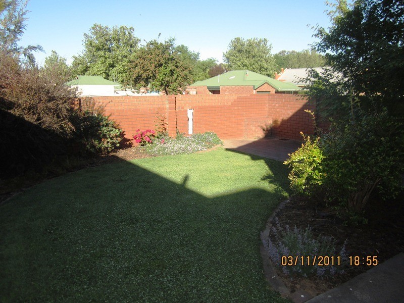 1/482 Heriot Street, Lavington NSW 2641