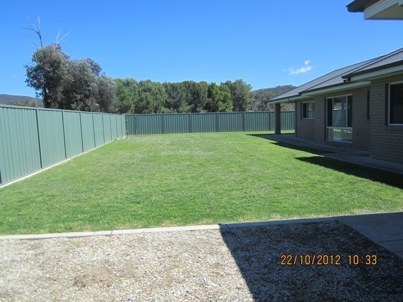 44 Champions Street, Glenroy NSW 2640