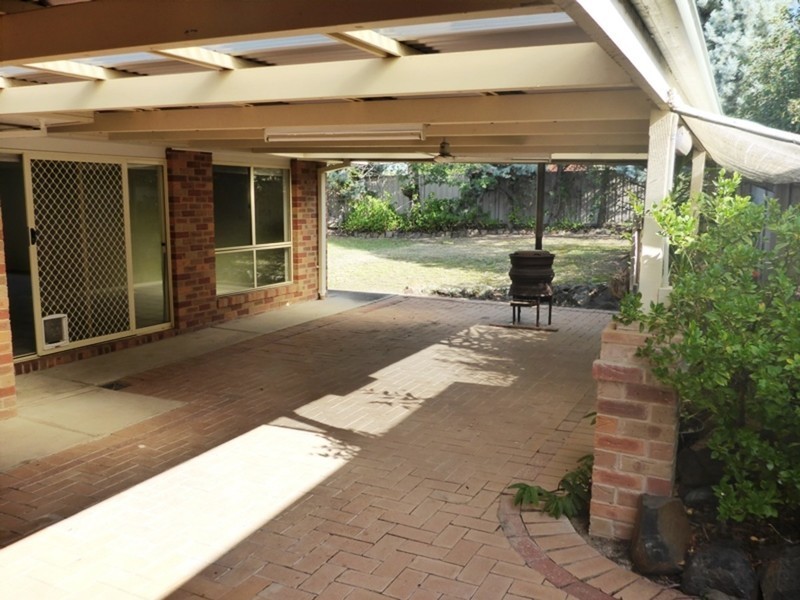8 Bartholomew Street, Glenroy NSW 2640
