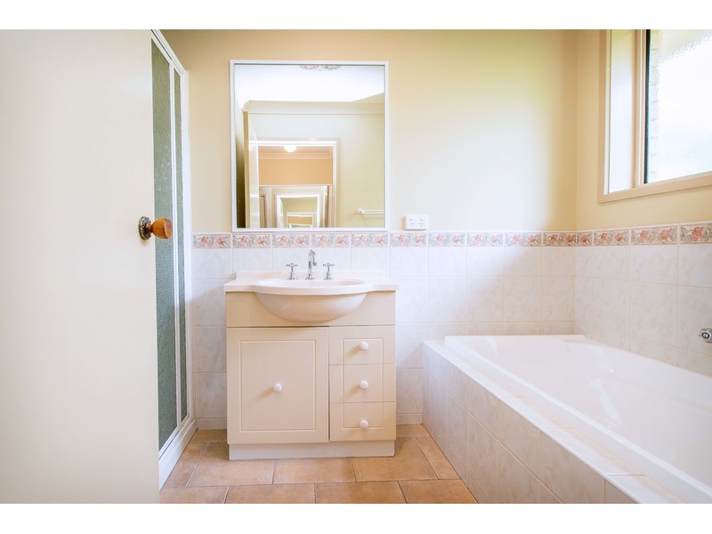 28 Briwood Court, West Albury NSW 2640