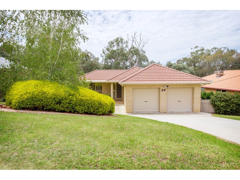 28 Briwood Court, West Albury NSW 2640