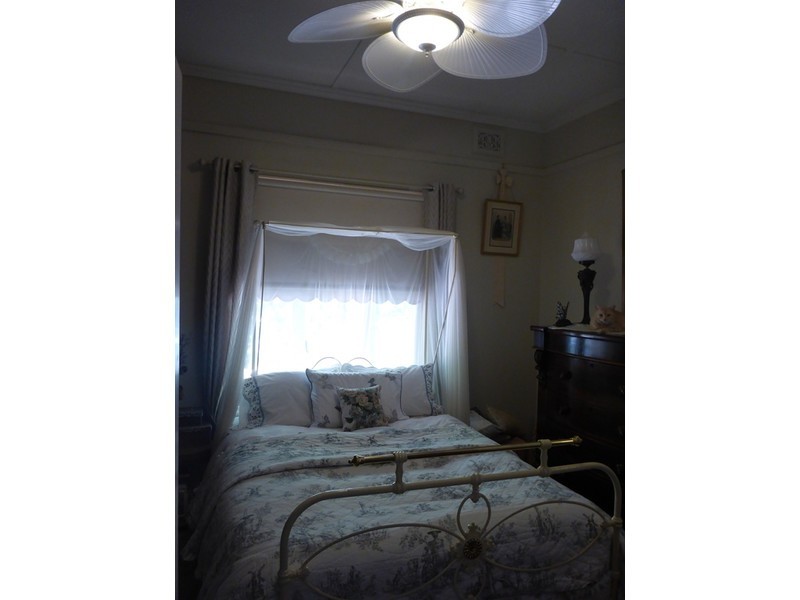 450 Crisp Street, Albury NSW 2640