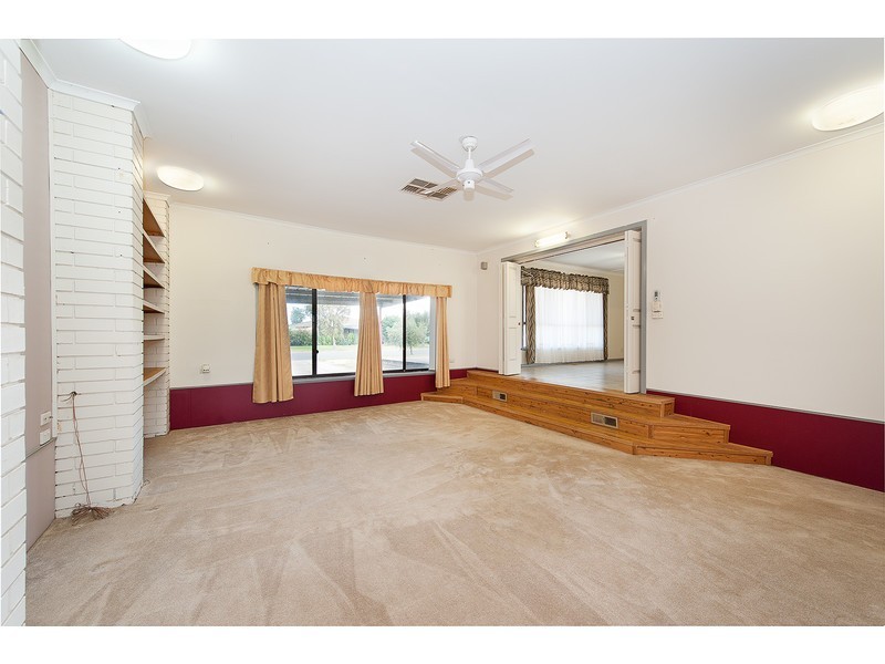 528 Mutsch Street, Lavington NSW 2641