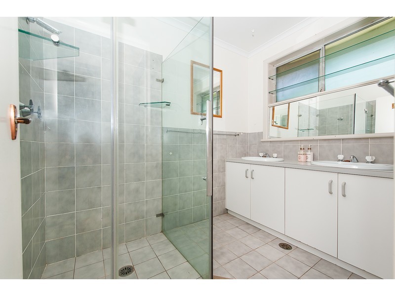 528 Mutsch Street, Lavington NSW 2641