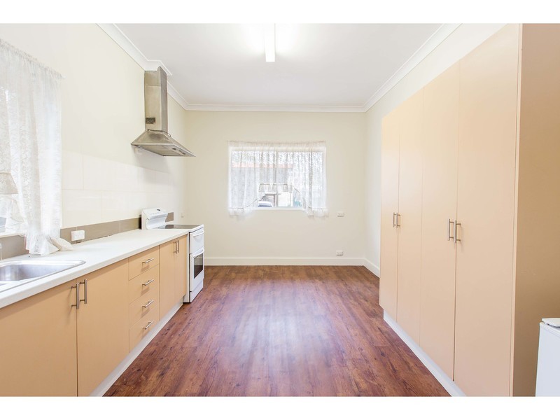 210 Olive Street, South Albury NSW 2640