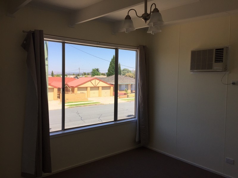 430 Douglas Road, Lavington NSW 2641