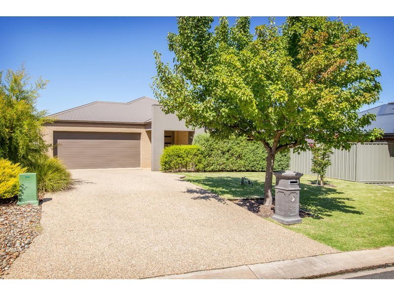 39 Crawford Circuit, Glenroy NSW 2640