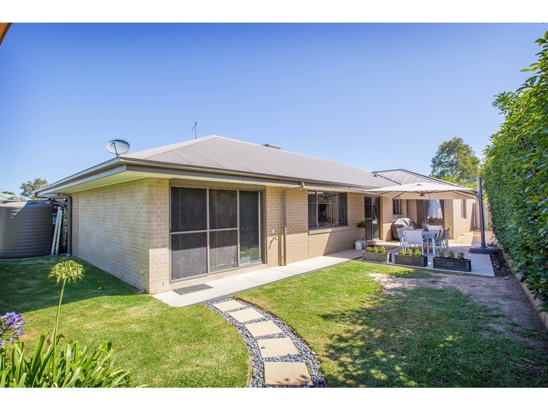 39 Crawford Circuit, Glenroy NSW 2640