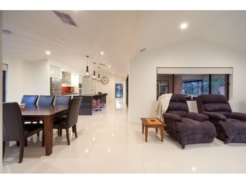 12 Lindisfarne Court, Thurgoona NSW 2640