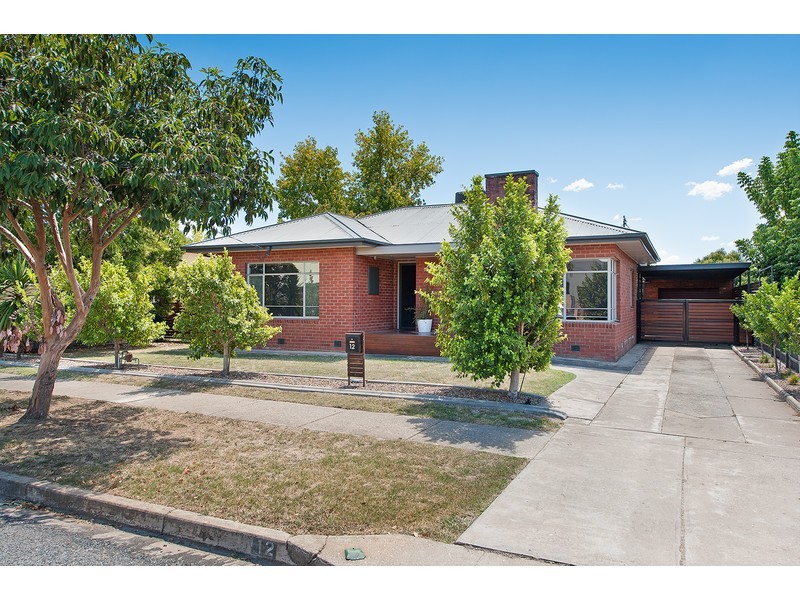 12 Bassett Street, Wodonga VIC 3690