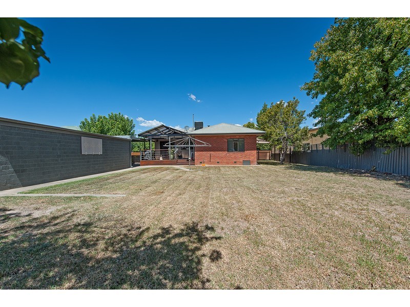 12 Bassett Street, Wodonga VIC 3690