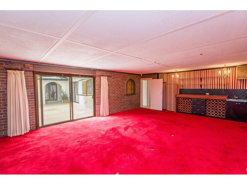 359 Indiana Court, Lavington NSW 2641