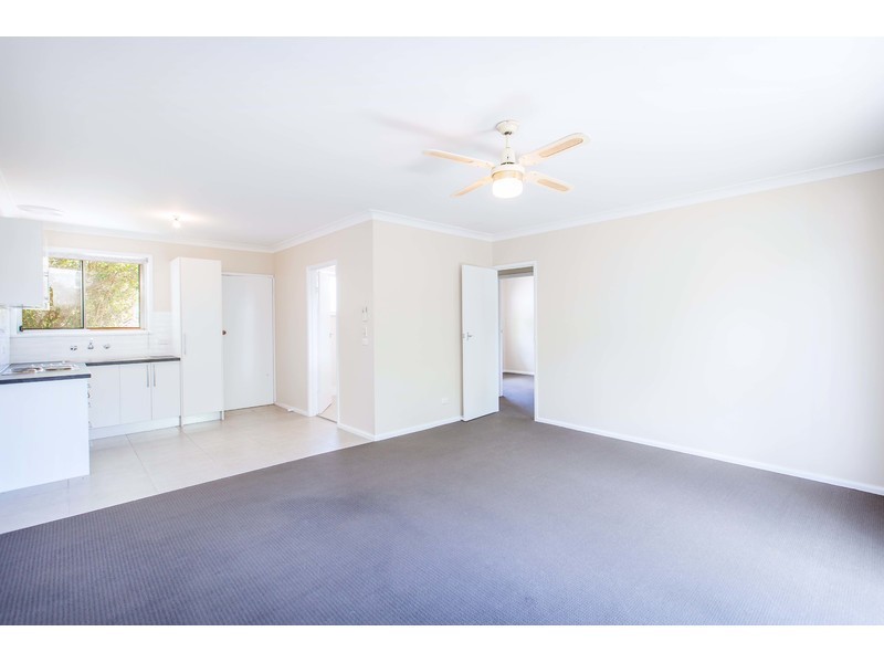1-2/523 Hague Street, Lavington NSW 2641