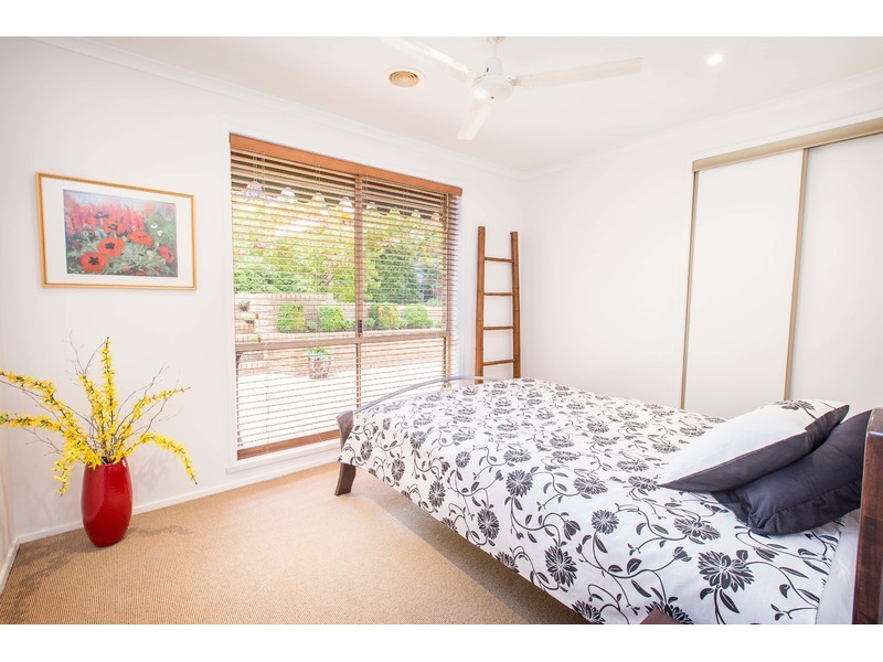 88 Rosedale Drive, West Albury NSW 2640
